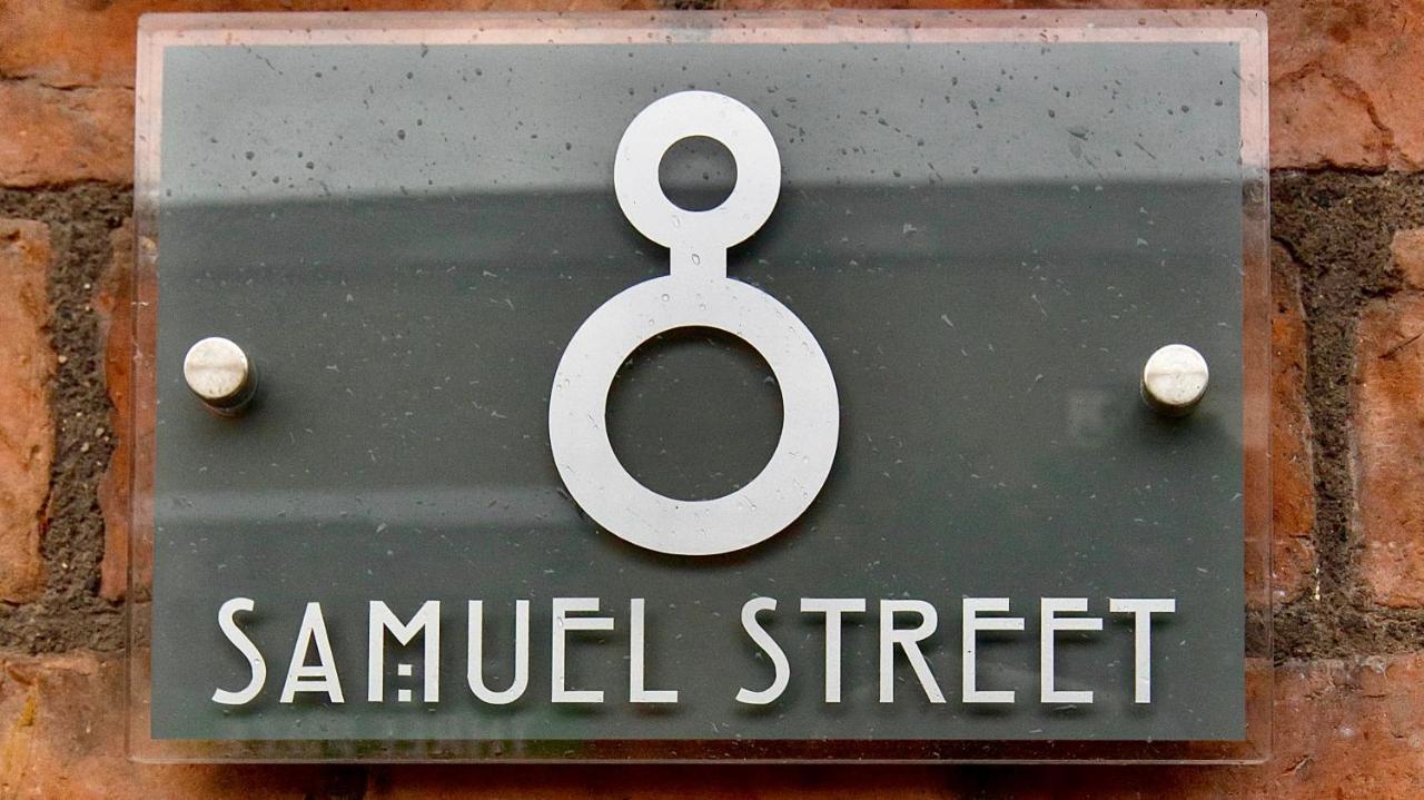 8 Samuel Street Apartment Crewe Luaran gambar